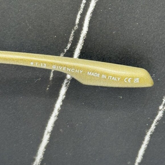 NEW GV40049I 97A GIVENCHY SUNGLASSES MATTE DARK GREEN UNISEX EYEWEAR GIVENCHY - Picture 11 of 13